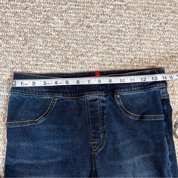 Spanx Distressed Skinny Jeans Raw Hem Stretch Legging Dark Denim Size Medium - Picture 9 of 13
